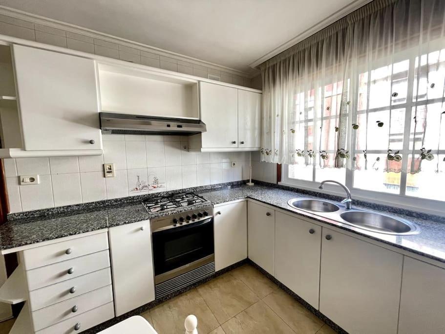Agradable Apartamento Centrico En Cangas 外观 照片